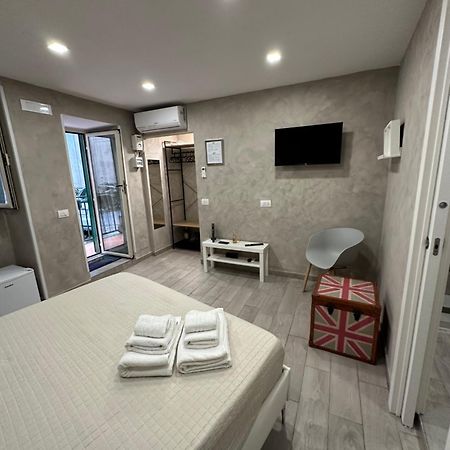 Carlotta'S Home 18 ナポリ エクステリア 写真